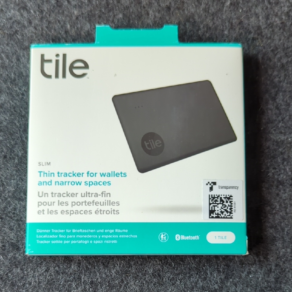 Slim Bluetooth Tracker - Black - Like New - Wallet & Laptop Finder